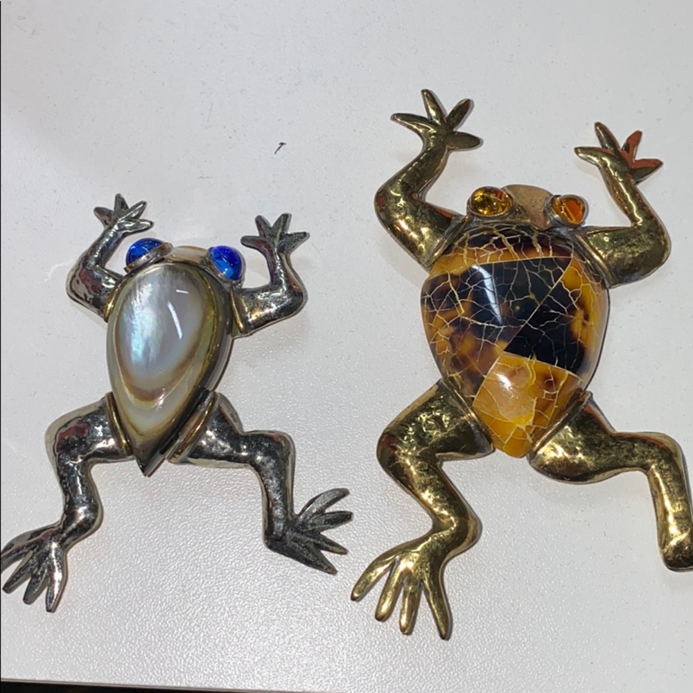 Clothing pins